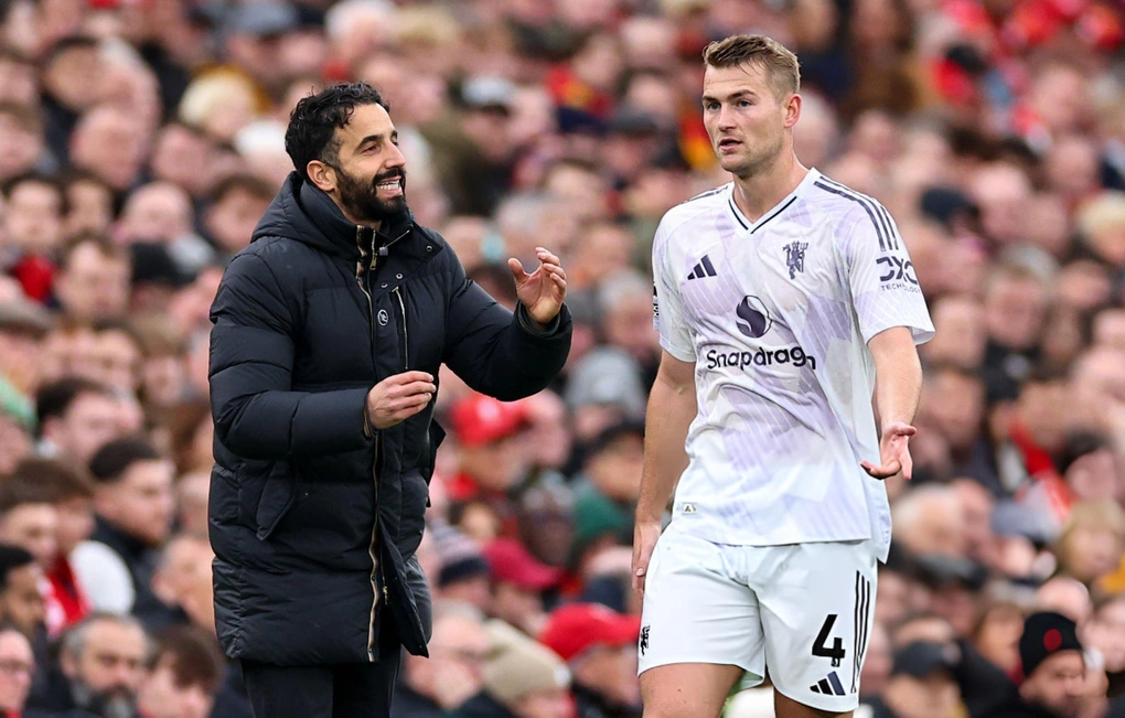 HLV Amorim hé lộ yếu tố giúp Man Utd đánh bại Liverpool sau 9 năm