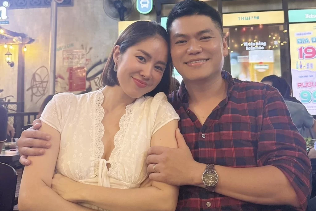 Lê Phương 10 năm bên chồng kém tuổi, ngày càng trẻ đẹp khiến ông xã lo lắng